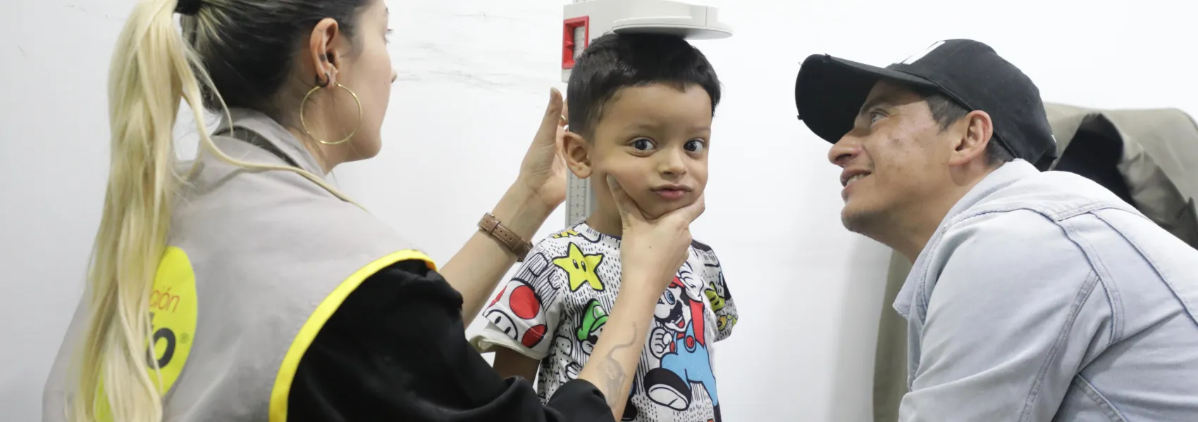 Niño en control de crecimiento